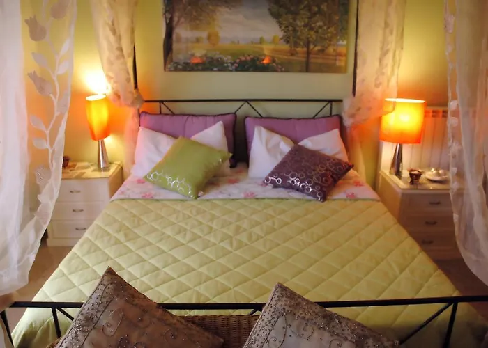 A Casa Olimpia Tra Taormina, Etna E Catania Bed & Breakfast